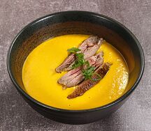 Крем-суп из подкопченной кукурузы с куриным филе