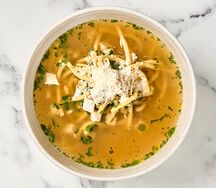 Суп с цыпленком и шпинатом