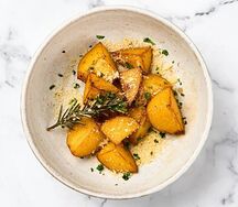 Печеный картофель мини с чесноком