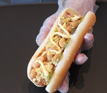 Хот-дог мексиканский с бобами