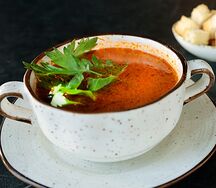 Солянка мясная с крутонами