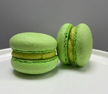 Макарон фисташковый