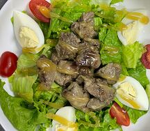 Салат с куриной печенью