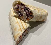 Шаурма с фирменным острым соусом