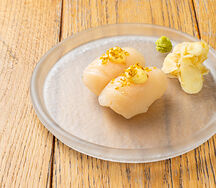 Суши Гребешок и юдзу-голландез