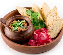 Лобио из фасоли с капустой по-гурийски