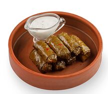 Долма с бараниной и мятным Мацони