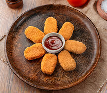 Стрипсы куриные с соусом карри