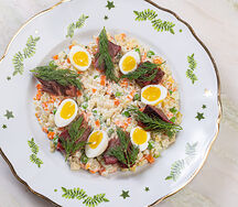 Оливье с говяжьими щеками 