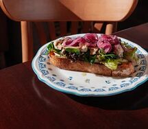 Бутерброд с печенью трески