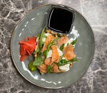 Вафилка с лососем