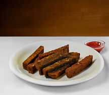 Гренки ржаные с чесноком в соусе табаско