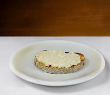 Обацда с тостами