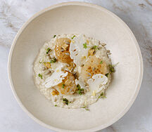 Жареный гребешок, ризотто с цветной капустой