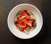 Салат Дачный из разных томатов