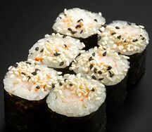 Ролл с креветкой