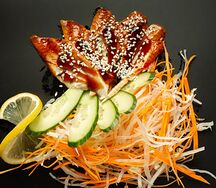 Сашими Угорь