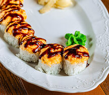 Ролл с запеченной тигровой креветкой
