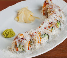 Ролл с сашими из сибаса