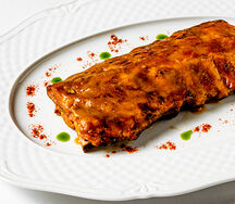 Свиные ребра с соусом Karri