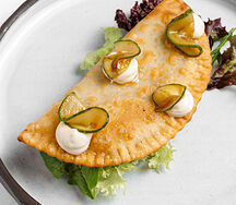 Чебурек с брискетом