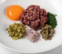 Фирменный тартар из мраморной говядины