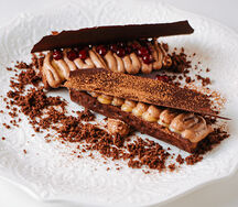 Шоколадная тарталетка с кремом