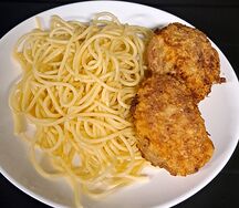 Спагетти со свиной котлеткой