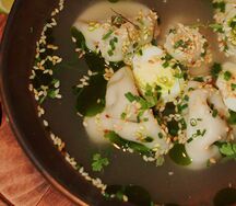 Бульон с хинкали из индейки