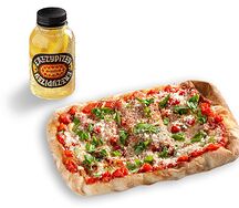 Напиток и пицца