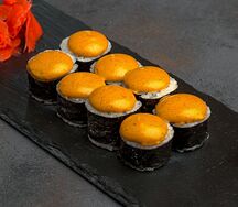 Мини острый с лососем копчёный