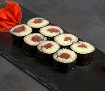 Ролл с тунцом