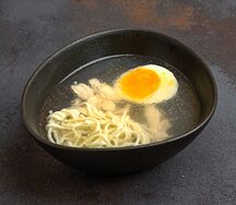 Куриный суп с лапшой