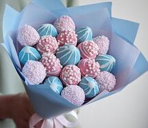 Клубничный букет Тиффани S