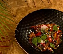 Хрустящая острая курица или свинина с сельдереем