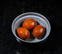 Яйца маринованные