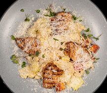 Цезарь с курицей