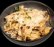 Феттуччине с курицей и грибами