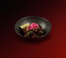 Deep fried ribs c маринованным луком