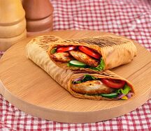 Мини-шаурма с курицей в сырном лаваше