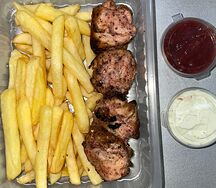 Фри с шашлыком