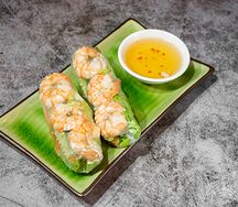 Нэм куон с курицей и креветкой