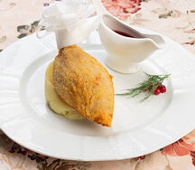 Котлета по-киевски с медком и лесной ягодой