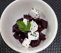 Салат Свекольный с сыром Фета