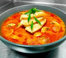 Том ям с курятиной