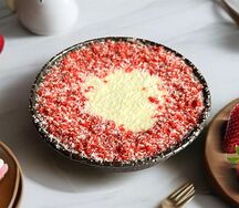 Запеканка творожная с клубничным джемом 