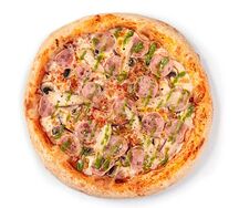 С ветчиной, курицей и грибами