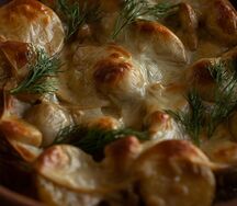 Запечённый молодой картофель с белыми грибами