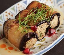 Рулетики из печёного баклажана