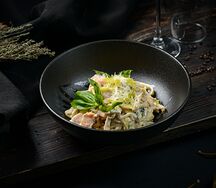 Паста с лососем и цукини